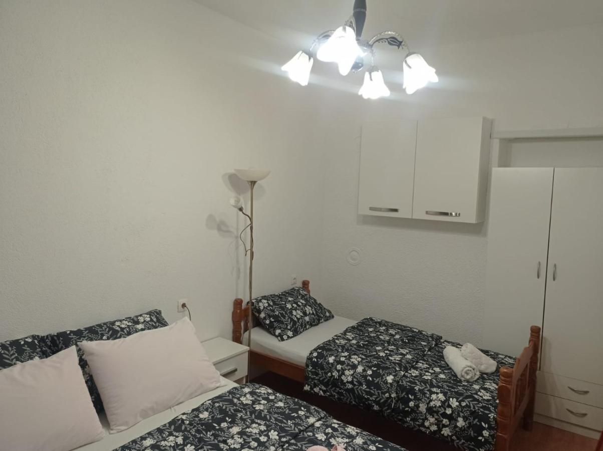 리브노 Apartman Lili 아파트 외부 사진