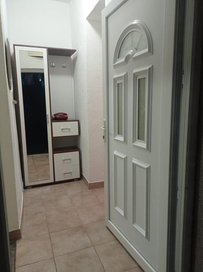 리브노 Apartman Lili 아파트 외부 사진